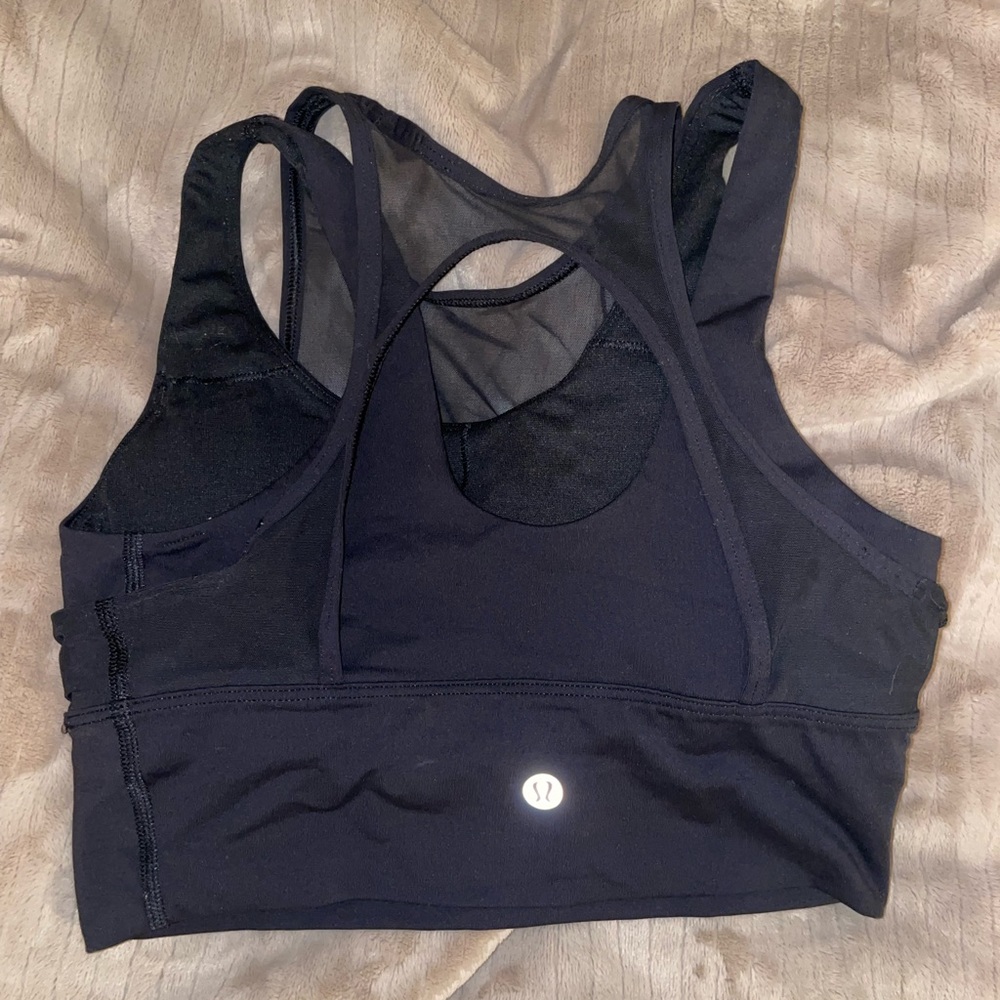 Lululemon sports bra